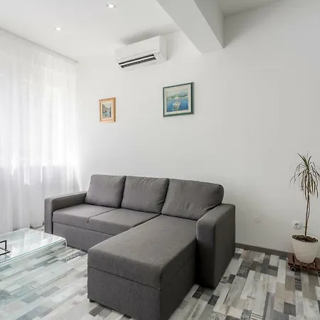 Апартаменты Allegria Каштела