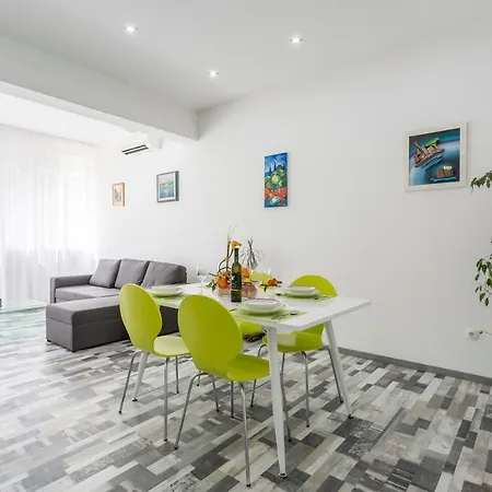 Allegria Апартаменты Каштела